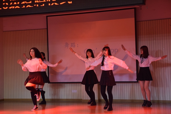 15招聘会IMG_6101.jpg
